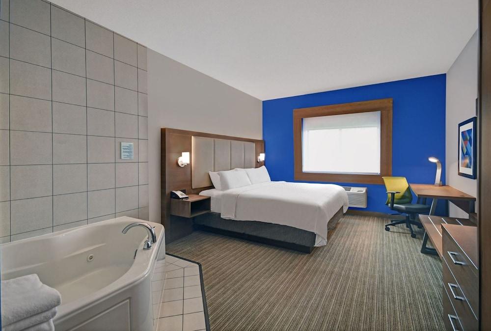 Holiday Inn Express Adrian by IHG photo 10
