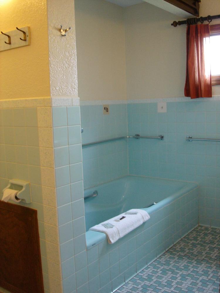 Nevada Inn photo 14