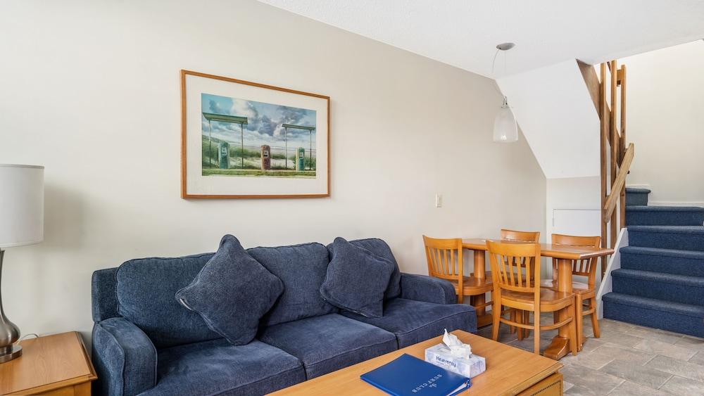 The Surf Club photo 49