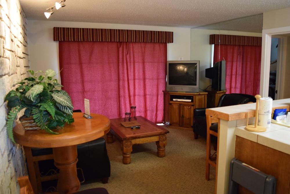Flying L Ranch Resort photo 45
