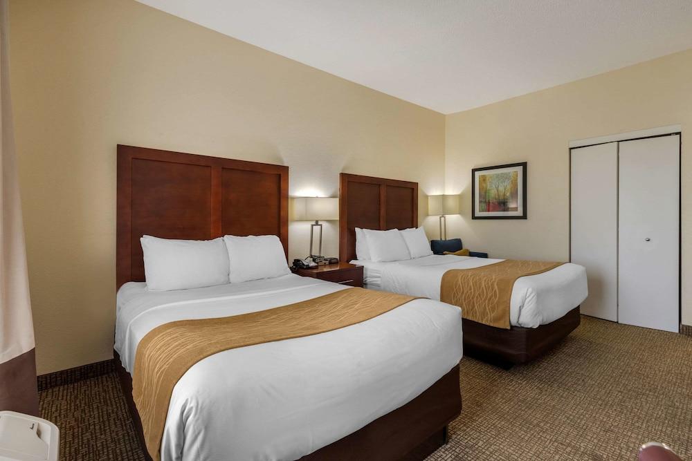 Comfort Inn & Suites Camden photo 31