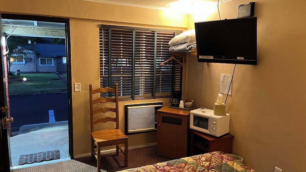 Jumping Frog Motel photo 18