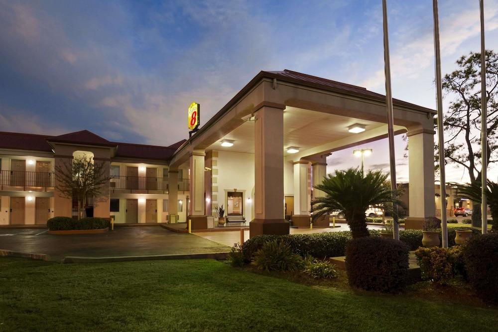 Staywell Suites photo 16