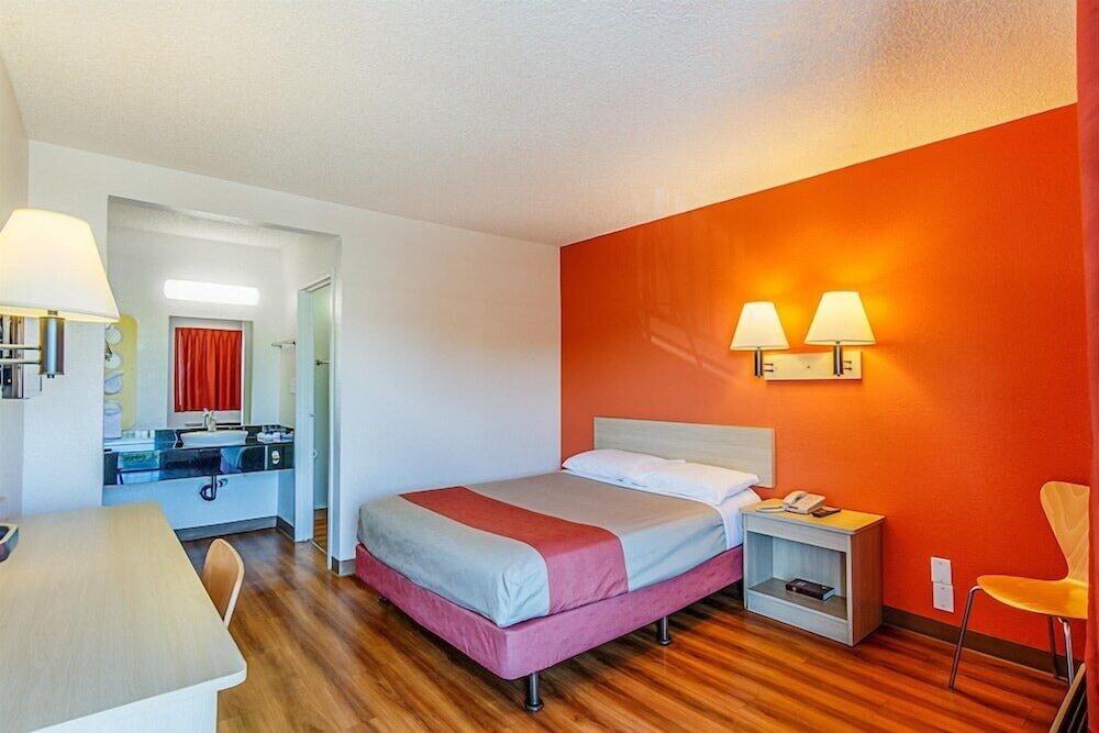Motel 6 Modesto CA photo 23