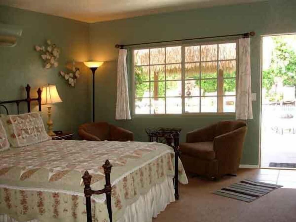 Coyote Inn photo 17