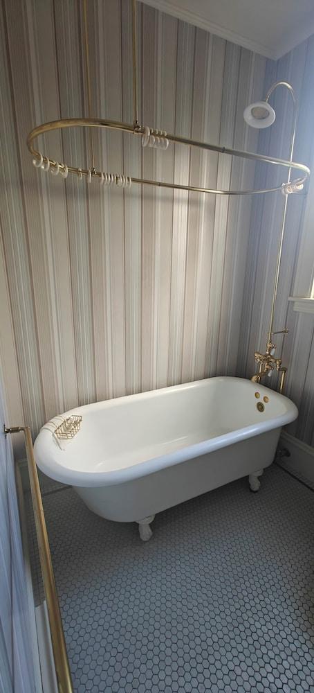 Nob Hill Inn photo 38
