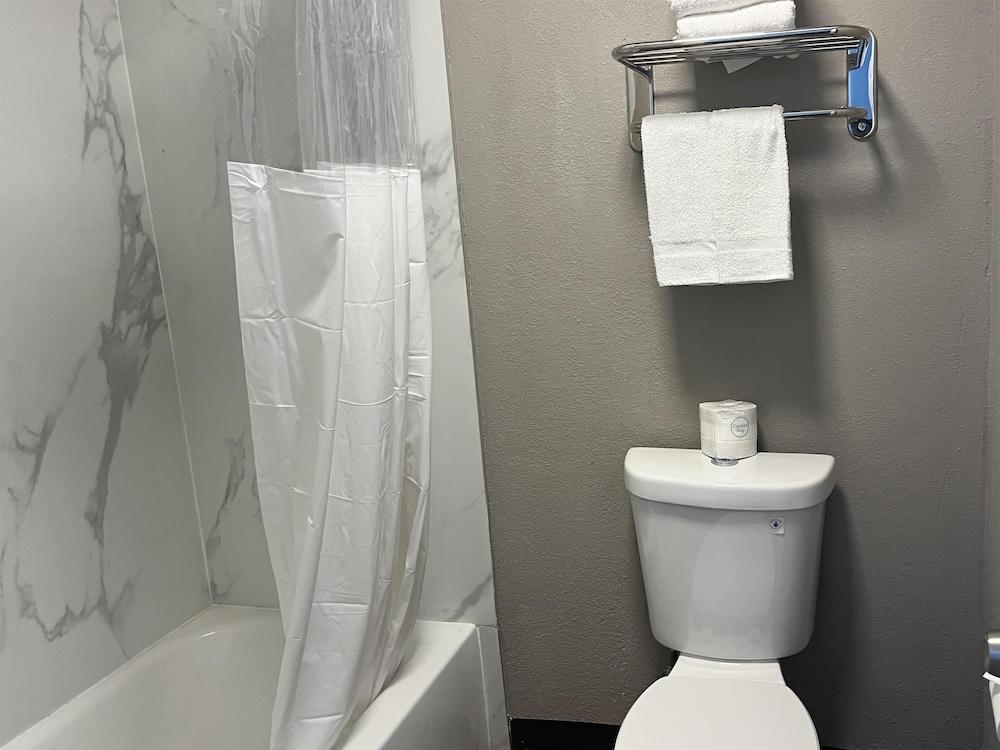 Studio 6 Suites Hurricane, Wv photo 23