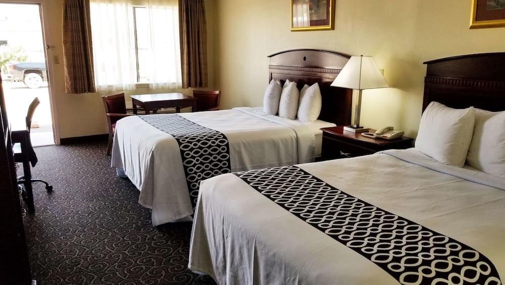 Shiloh Inn photo 11