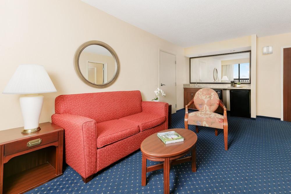 Courtyard Flint by Marriott photo 22