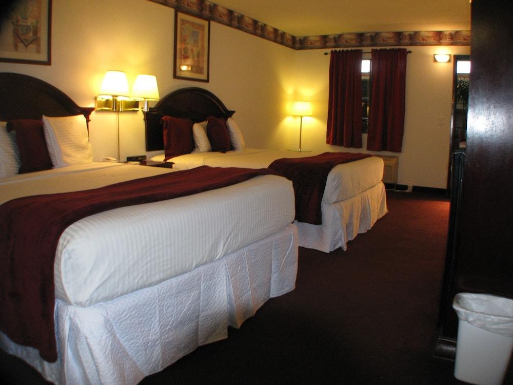 Dodge House Hotel & Convention Center photo 12