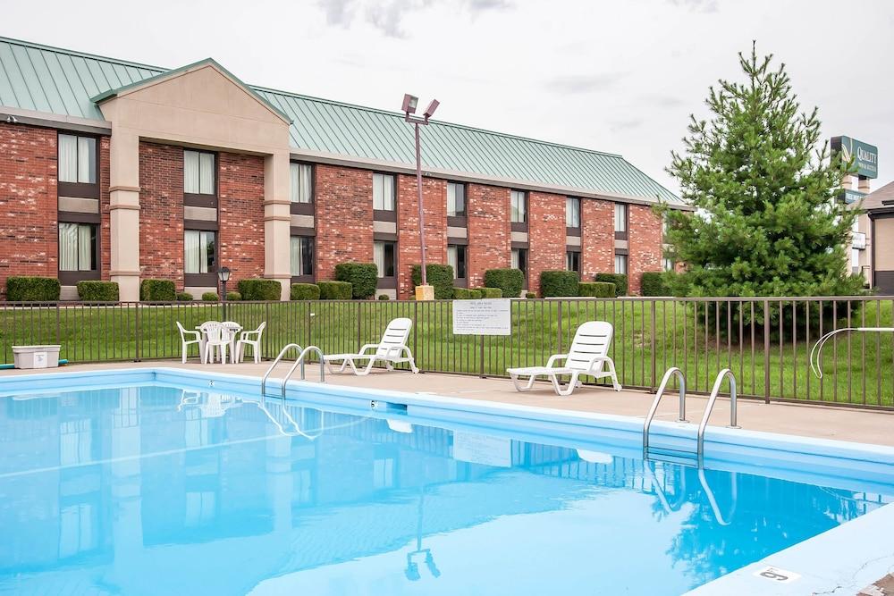 Quality Inn and Suites photo 32
