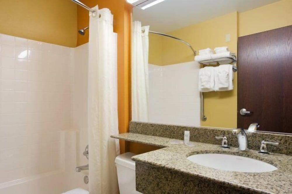 Microtel Inn and Suites by Wyndham Rawlins photo 14