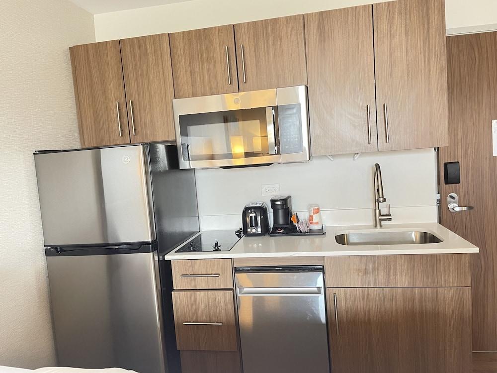 MainStay Suites Oak Brook Terrace-Chicago photo 11