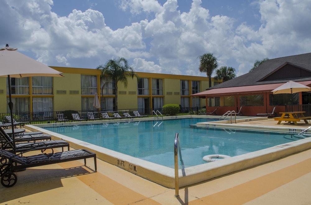 B&B Hotel Orlando International Drive Near Universal - Newly Renovated! photo 34