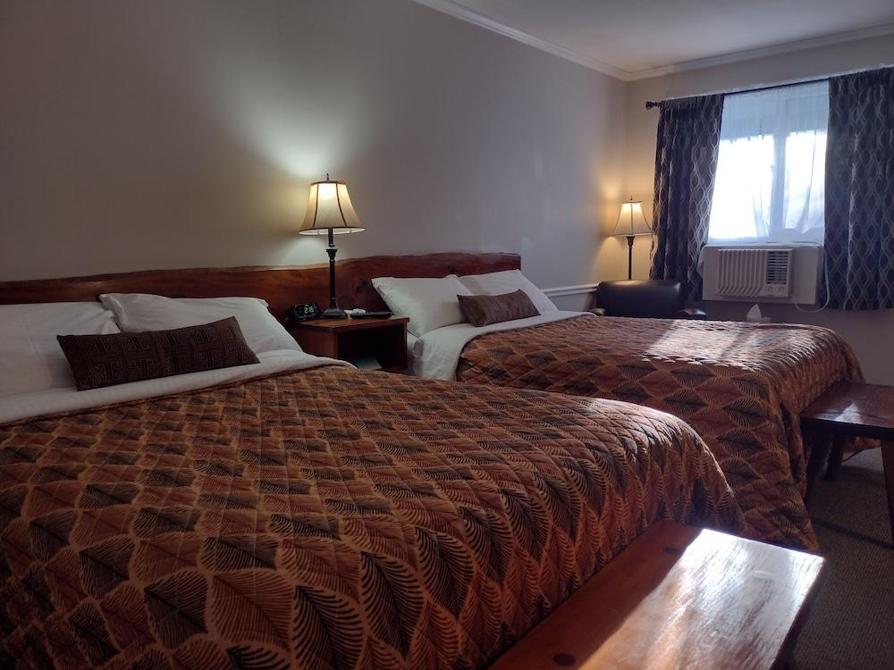 The Lodge at West River photo 50