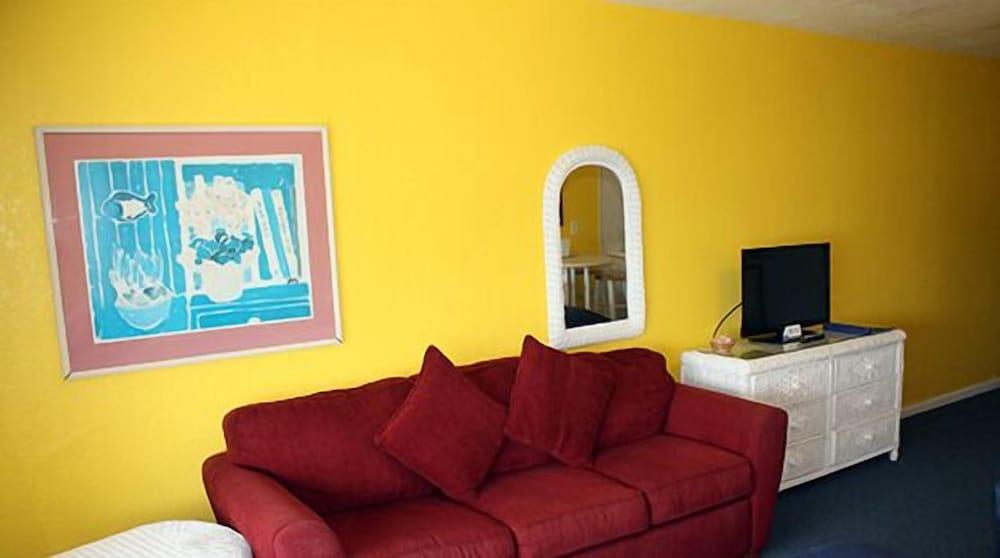 Barefoot Bay Resort & Marina photo 23