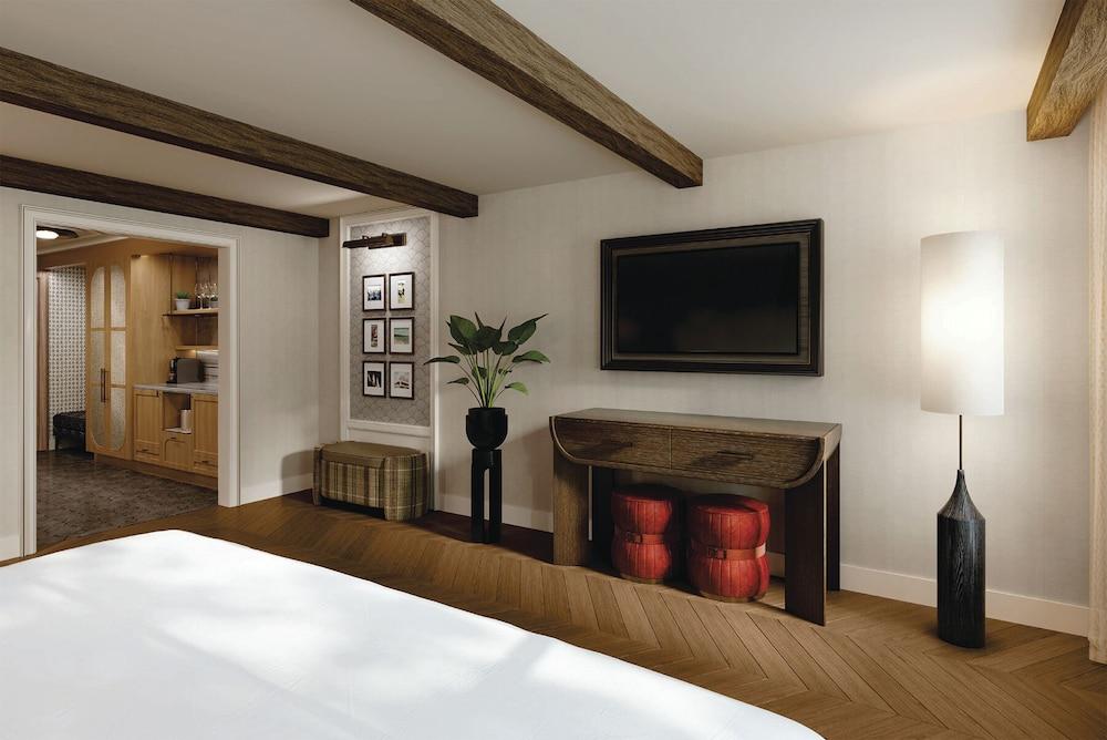 Delamar Westport photo 2