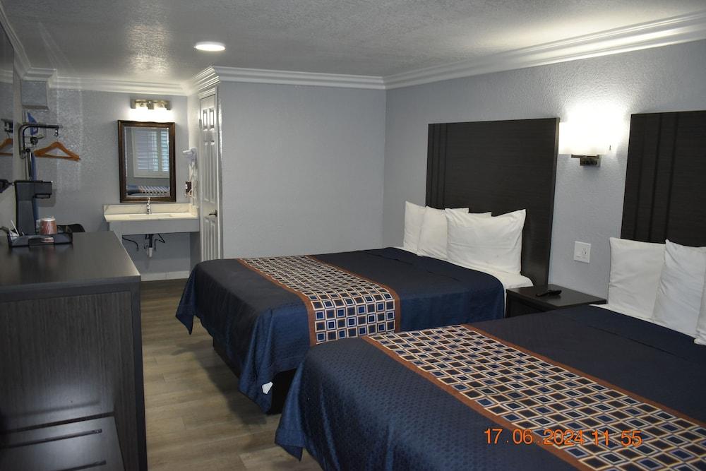 Sea Garden Inn photo 4