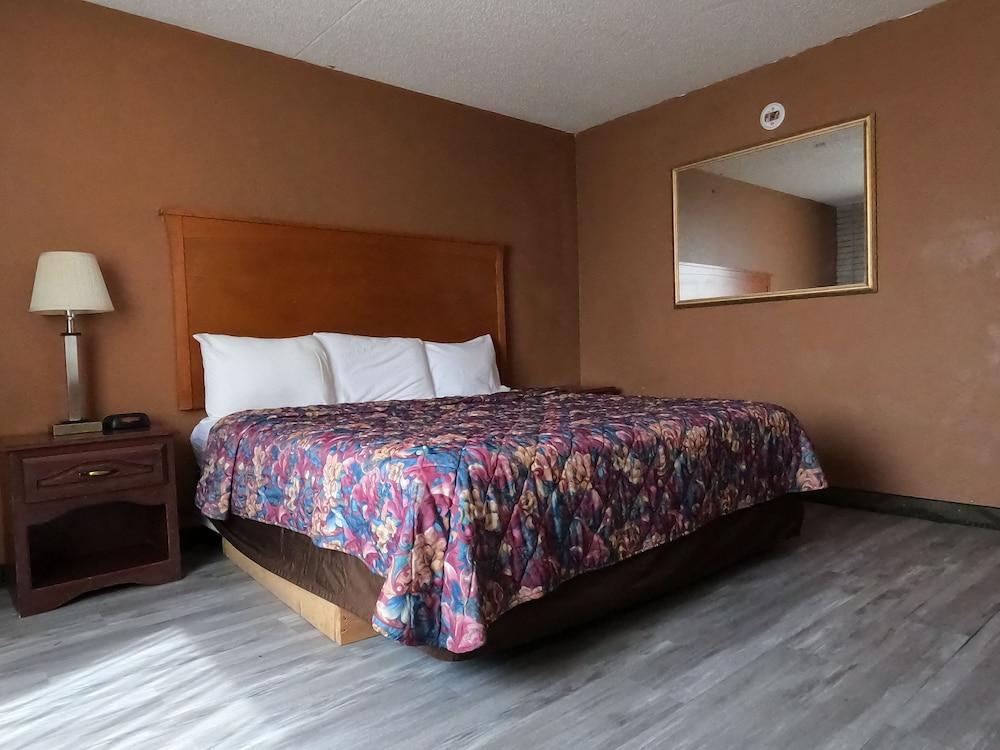 Salina Inn photo 22