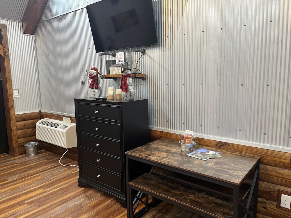 Lincoln Lodge photo 31