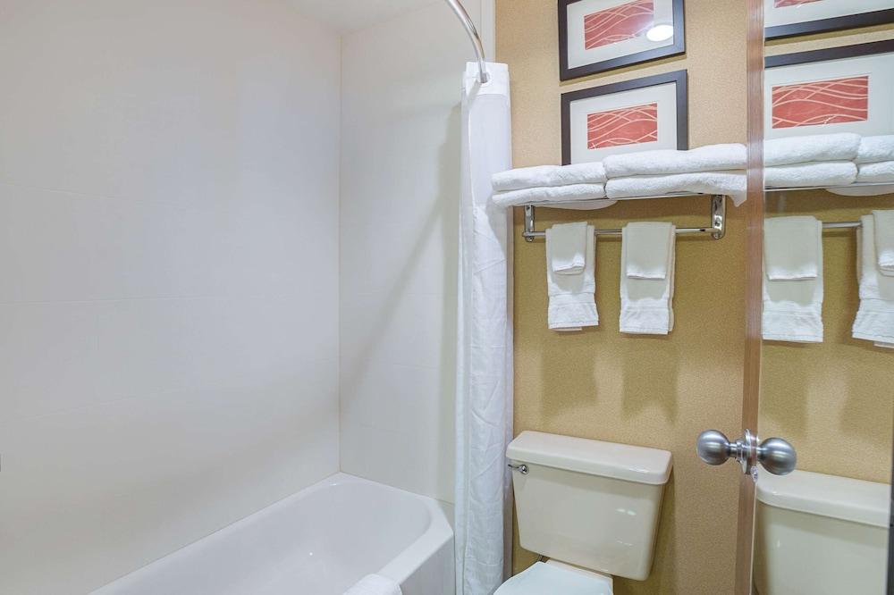 Quality Inn York photo 32