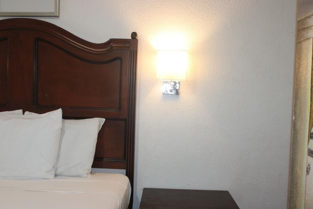 City Center Motel photo 24
