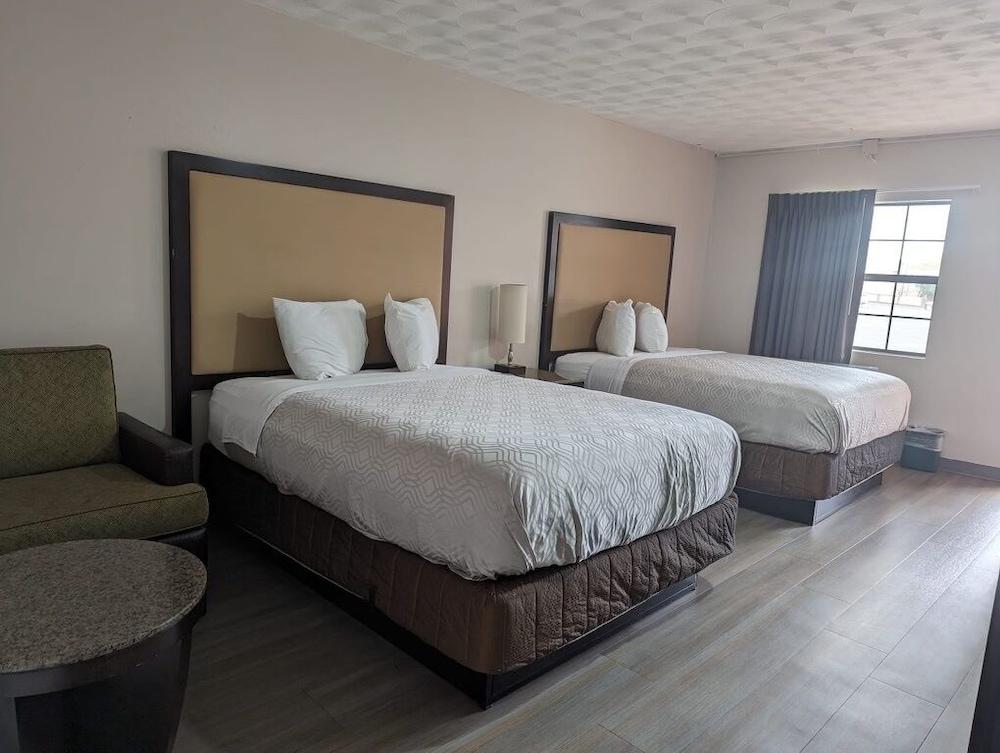 Budget Inn photo 5