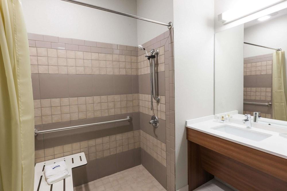 Microtel Inn & Suites By Wyndham Tioga photo 5