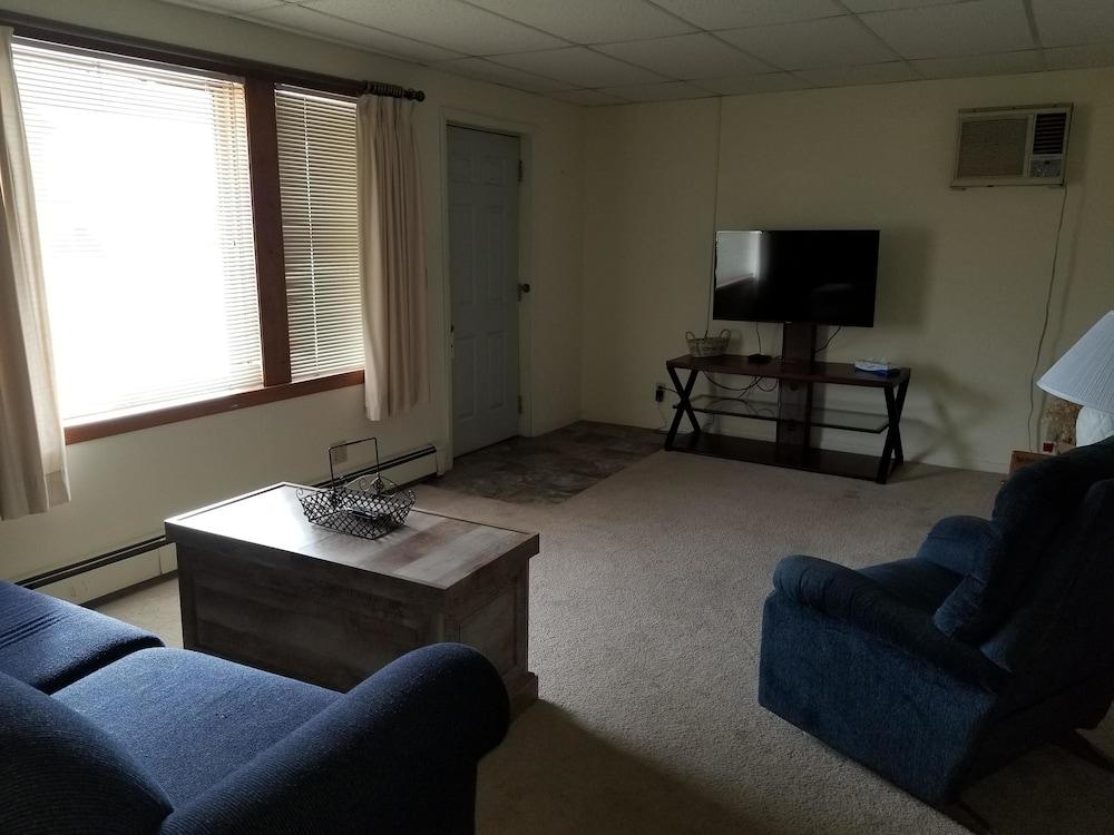 Lakeshor Motor Inn photo 4