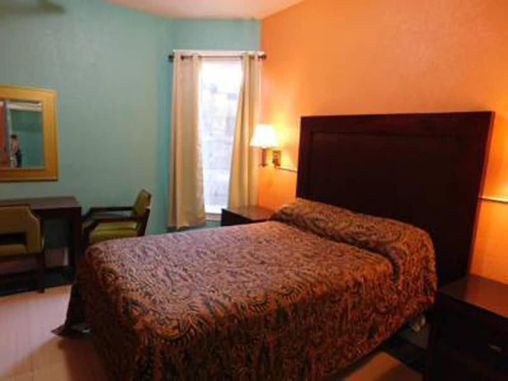 Oak Hotel photo 30