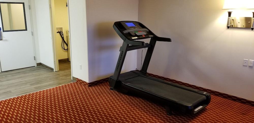Executive Inn and Suites Extended Stay in Vernal photo 40