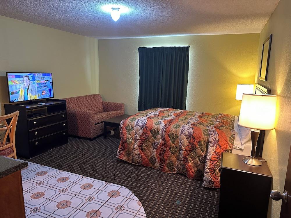 Royal Inn photo 27