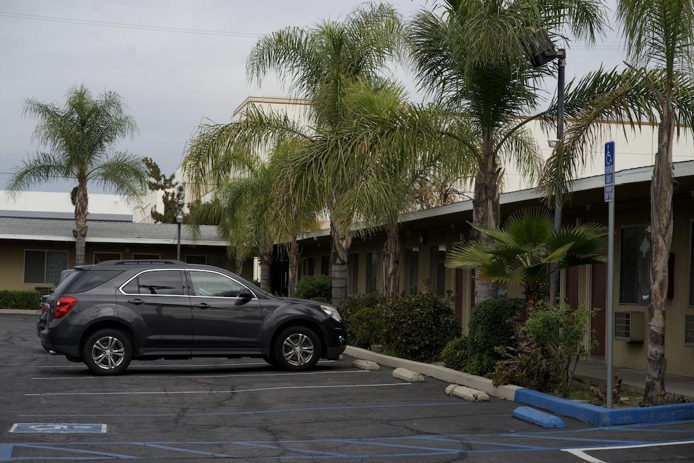 Sands Motel photo 2