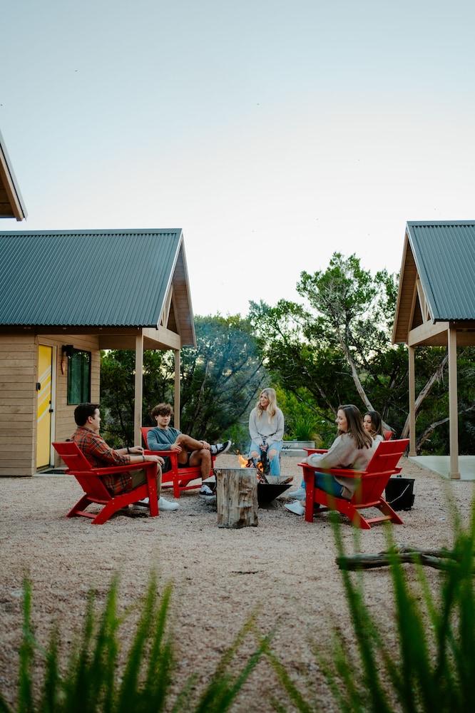 Lucky Arrow Retreat - Dripping Springs photo 46