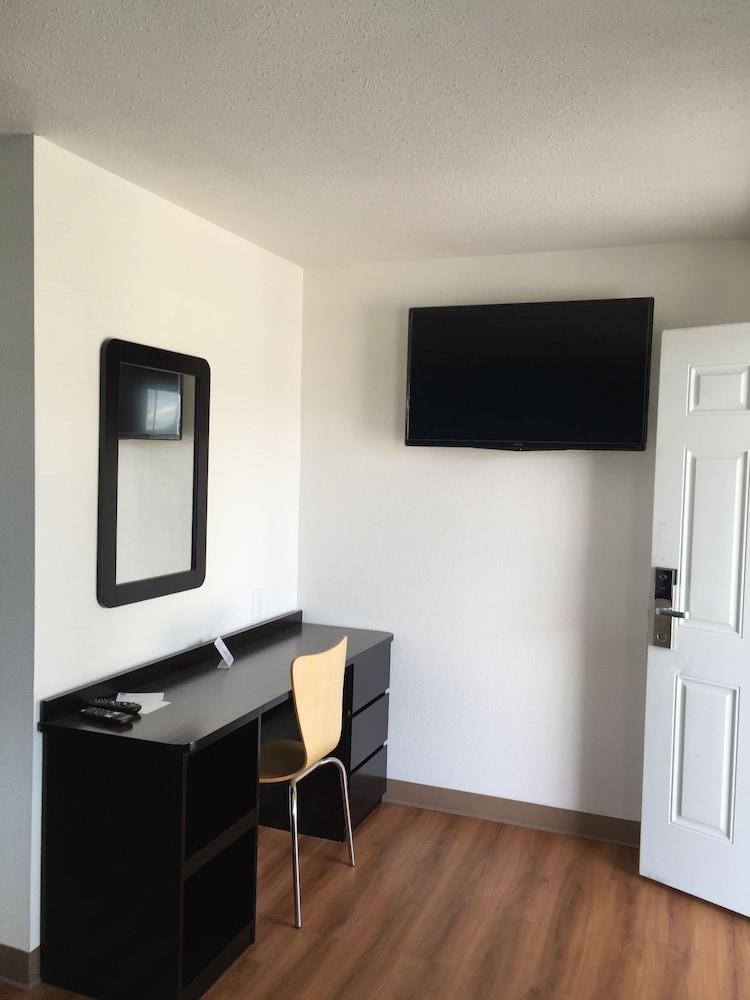 Motel 6 Prairie Du Chien, WI photo 10
