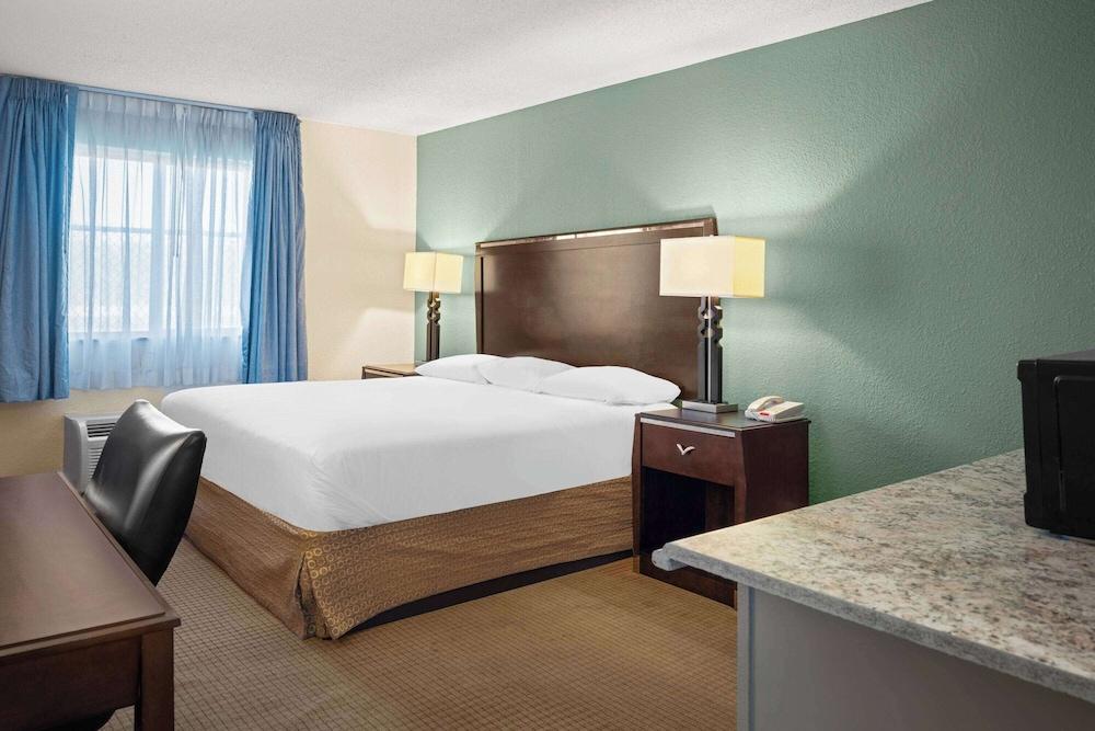 Travelodge by Wyndham Gaylord photo 38