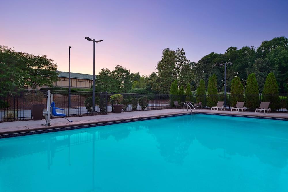 Hyatt Place Greensboro photo 28