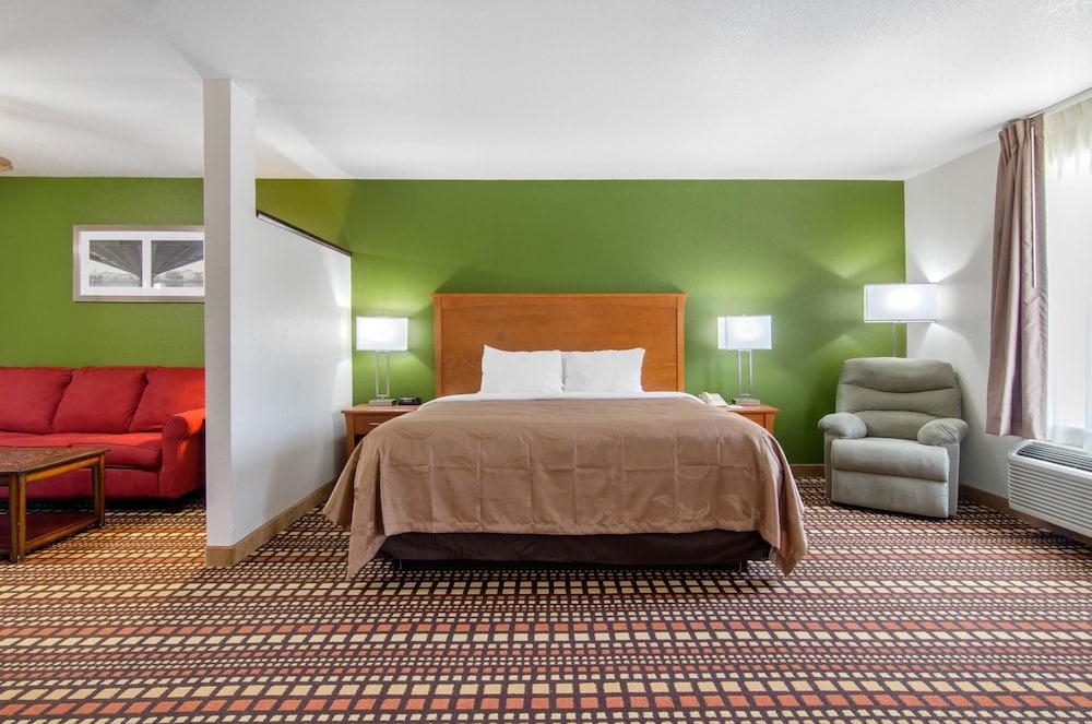 Quality Inn Kearney - Liberty photo 8