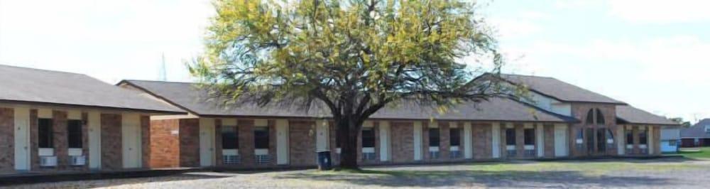 Lake Fork Marina & Motel photo 4