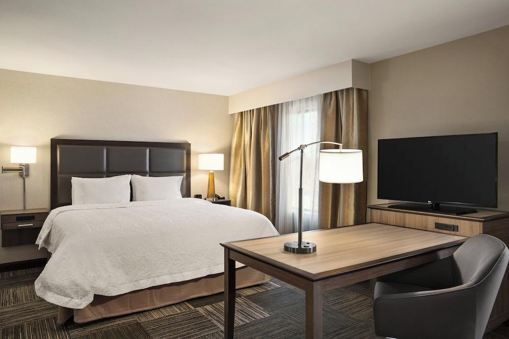 Hampton Inn & Suites Grafton photo 18