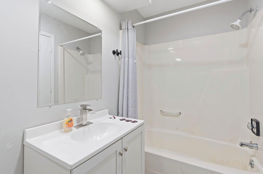 Willow Inn Suites photo 17