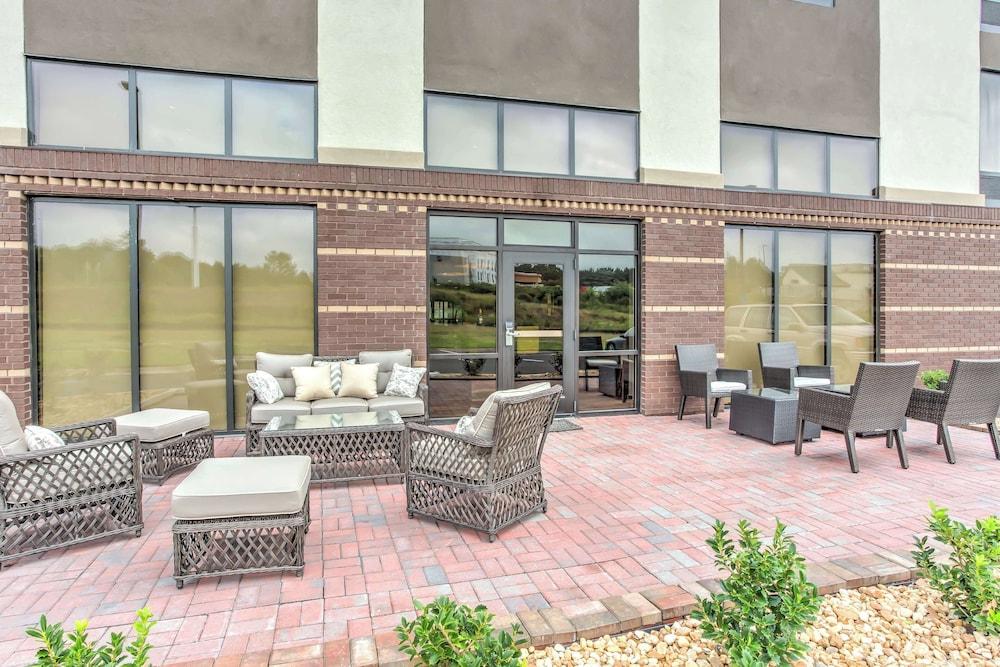 Hampton Inn & Suites Macon I-475 photo 30