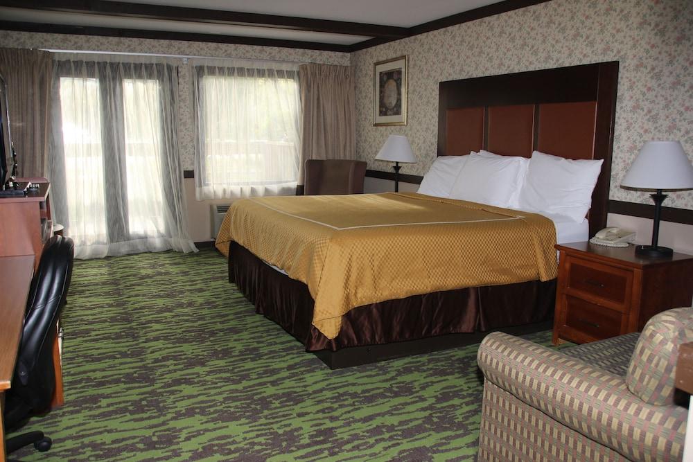 Spring House Inn photo 32