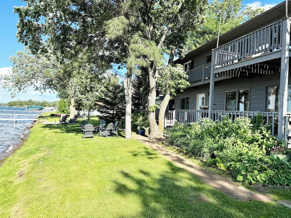 The Point - On Gull Lake photo 34