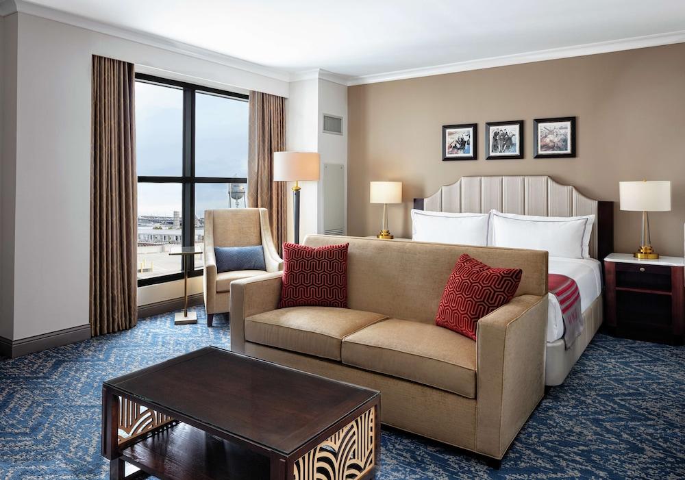 Higgins Hotel, Official Hotel of The National WWII Museum, Curio Collection by Hilton photo 47