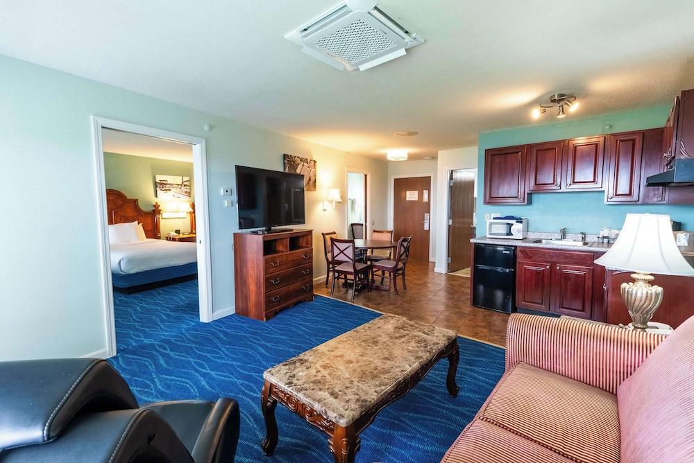 Fireside Inn & Suites - Belfast photo 70