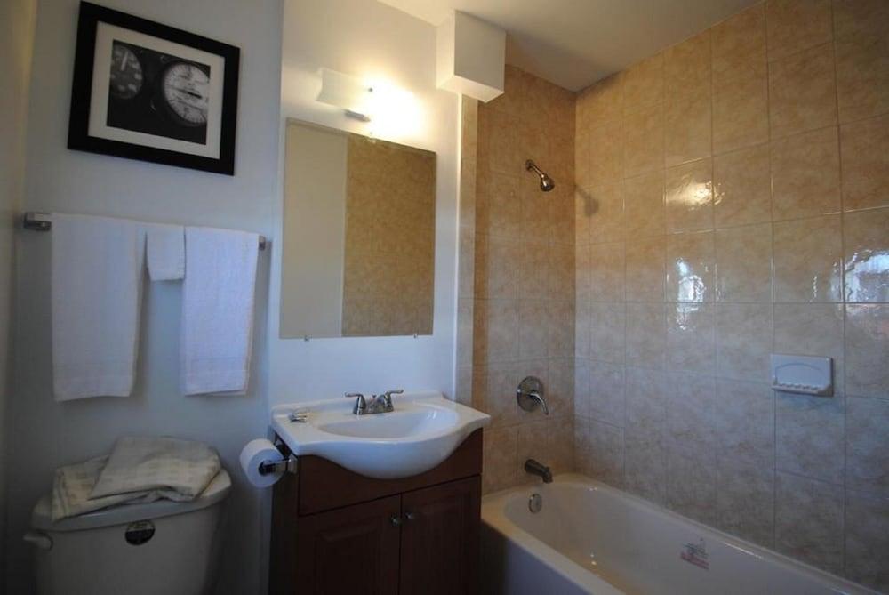 Lee High Inn photo 14