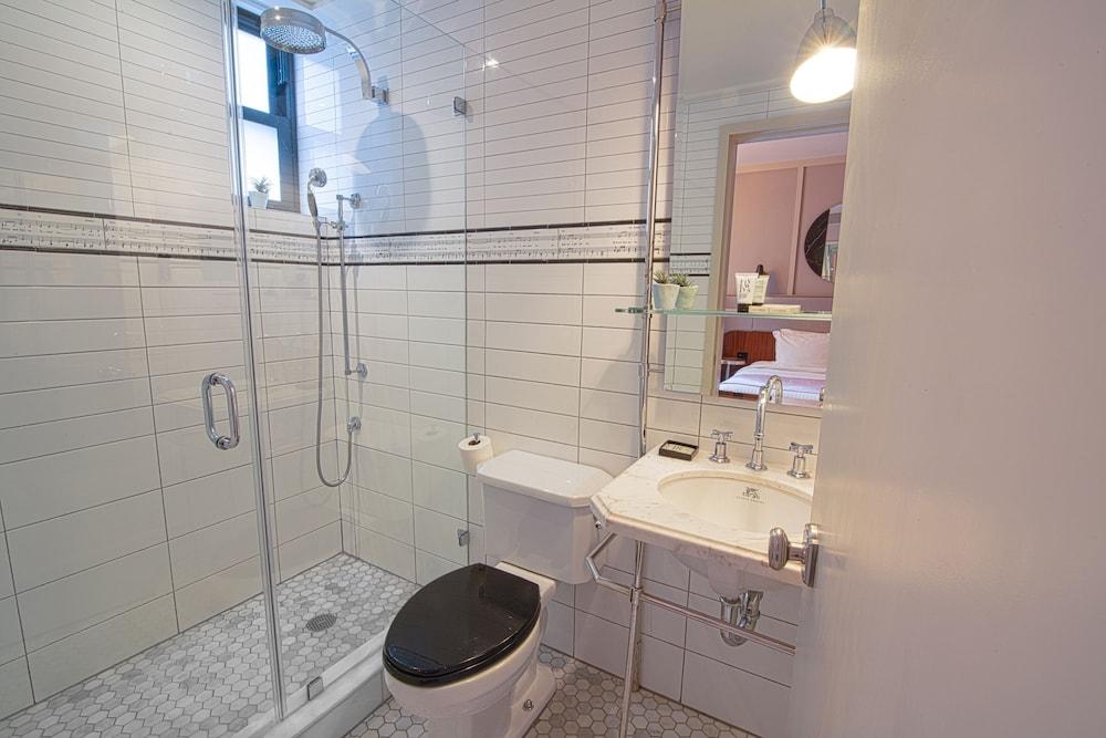 The Evelyn Hotel photo 18