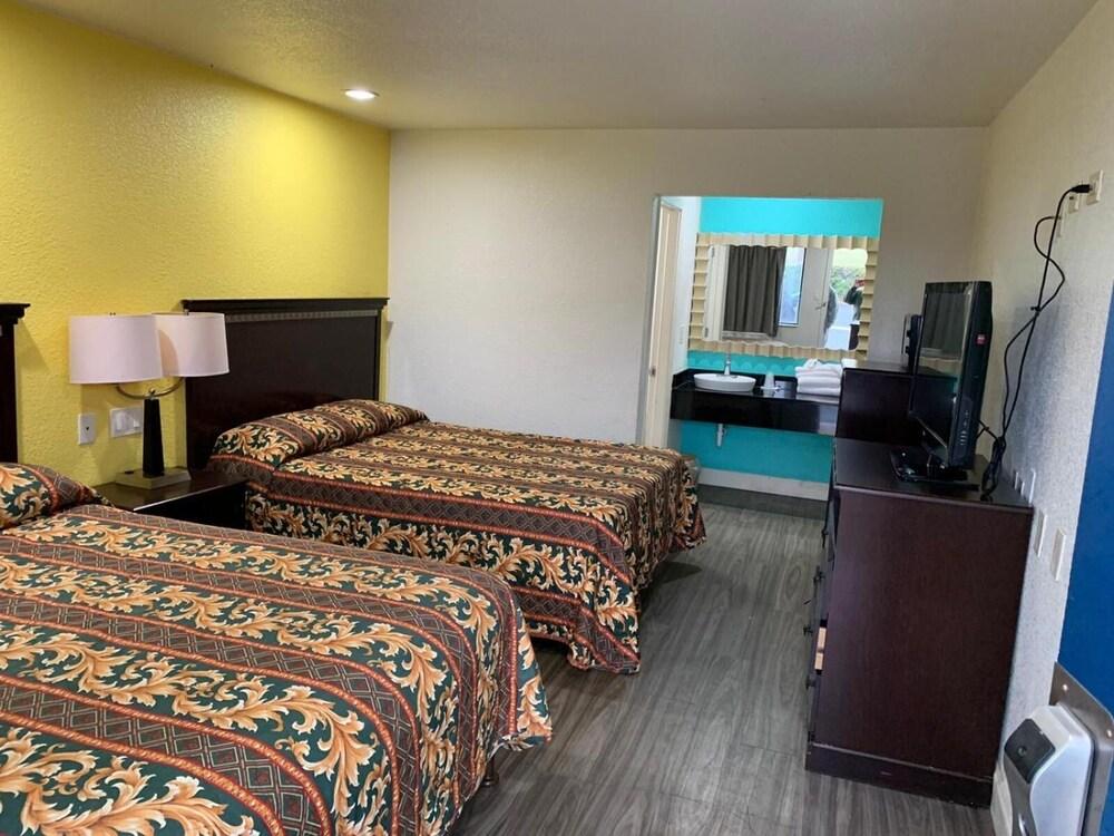 Super 7 Inn by Hotel O Dallas I 20 photo 7