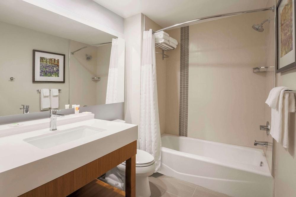 Hyatt Place Waco photo 4